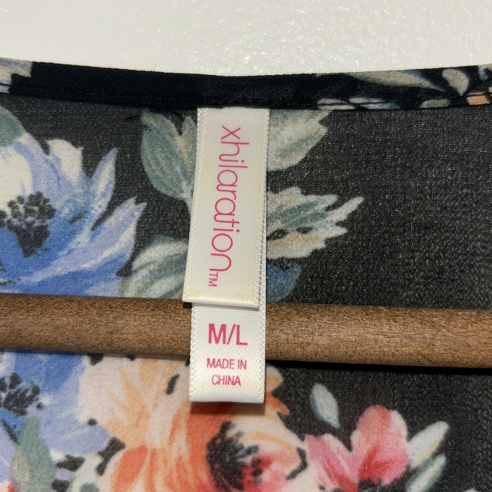 Floral Kimono Black Blue Pink Flowers Short Sleeve Long Length Medium/Large - Picture 3 of 6